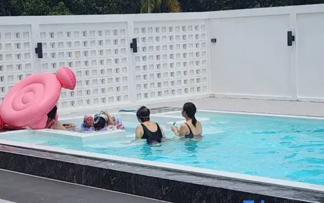 Sun Moon Tree Resort & Recreation