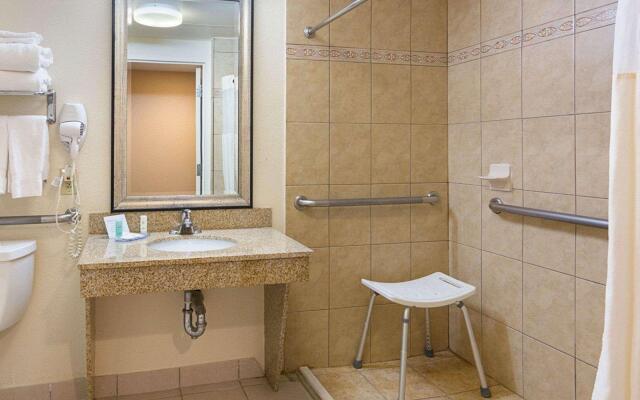 Comfort Inn Oxon Hill - National Harbor