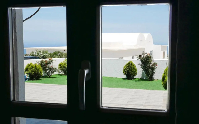 Nautilus Dome Suites & Apartments