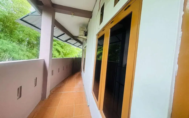 OYO 95097 Griya Asri Guest House