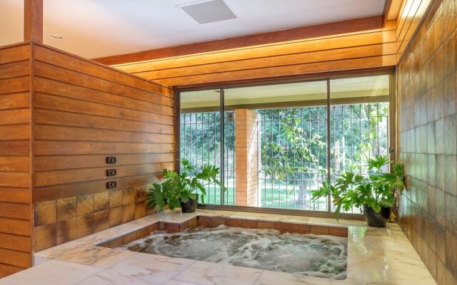 Brookfield Retreat