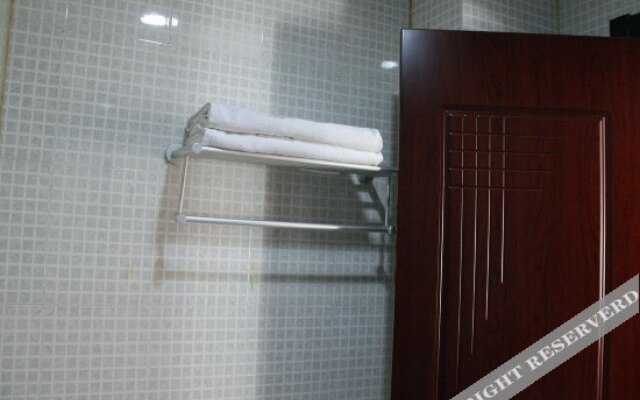 Runyang Hotel (Qinhuangdao Railway Station Branch)