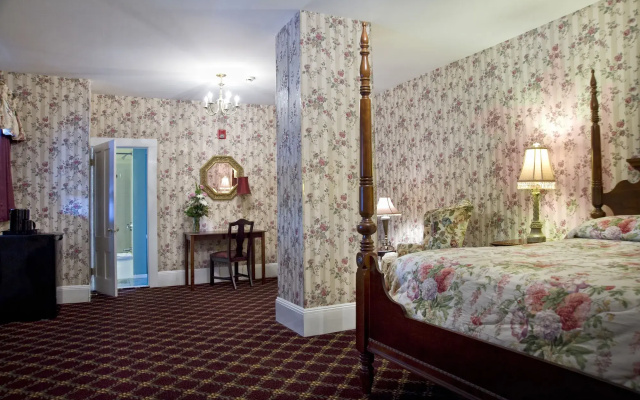 Bar Harbor Manor