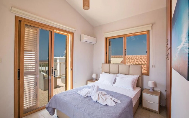 Villa Luna AQ Kr01 Prkr01