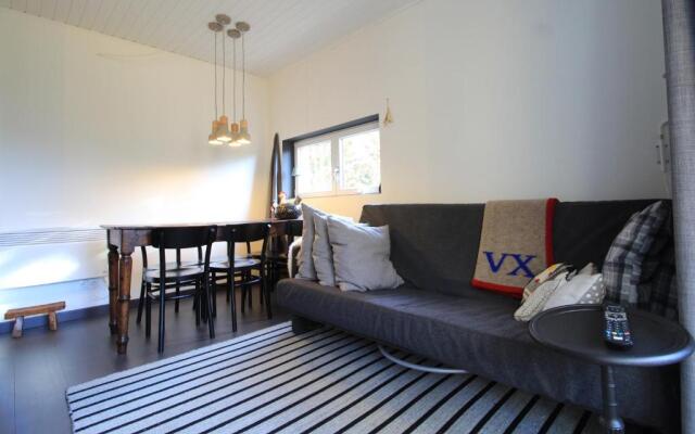 Iris Top 3 Design Apartment