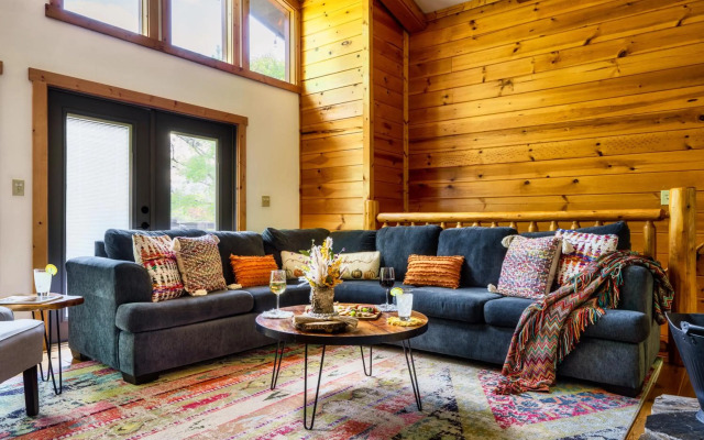 3-MasterSuites-GorgeousViews-GameRm-HotTub-Gburg7min-Ober5min-Bears!