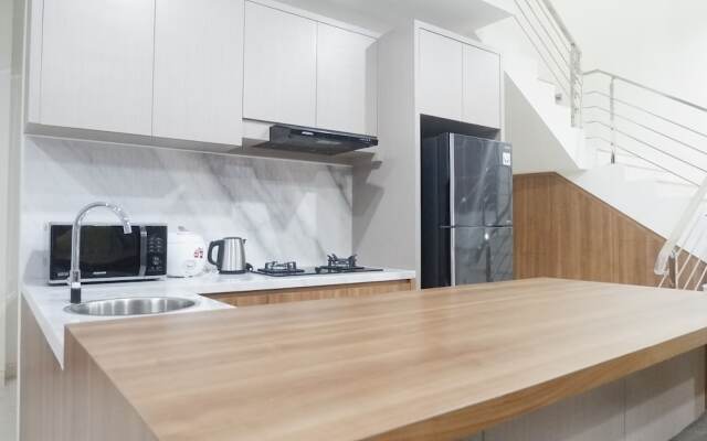 Luxurious & Spacious 3BR Apartment at Grand Sungkono Lagoon