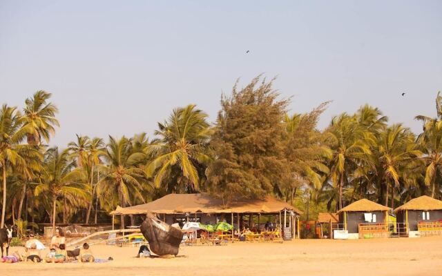 Madhu Beach Huts