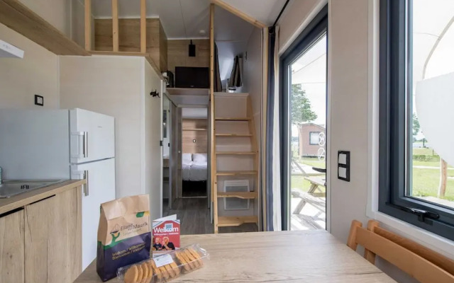 Fully Furnished Tiny House near Beach