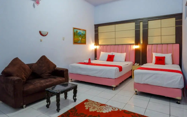 Hotel Indonesia Pekalongan by RedDoorz
