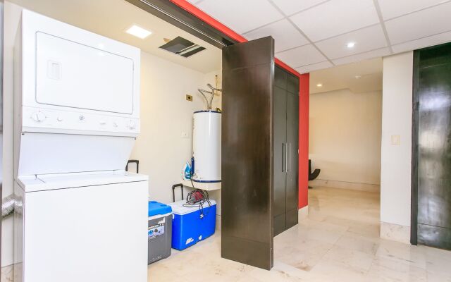 Okol Paraiso by Riviera Rentals