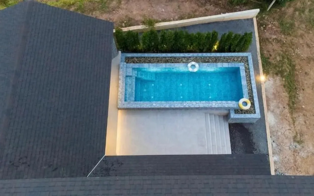 Six elements pool villa khaokho