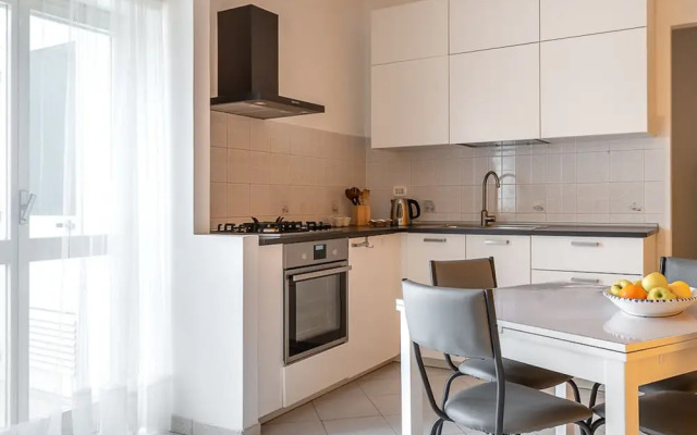 Comfy Central Apartment by Wonderful Italy