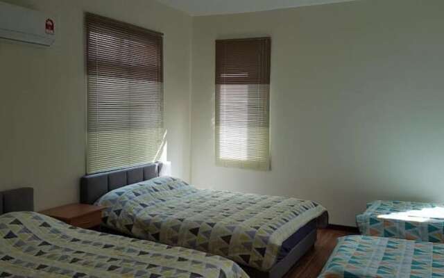 Greenlane 98 / 5 Rooms / 5 Bathrooms / 25 Pax