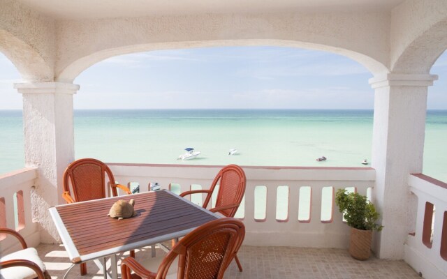 3 BR Apartment & Great Beach at Uaymitún