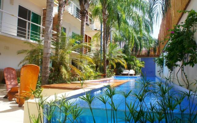 Canoeing Penthouse 3B at Downtown Playa del Carmen