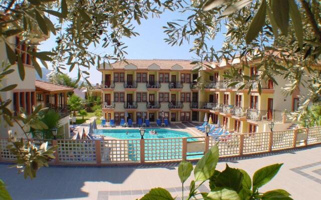 Belcehan Beach Hotel