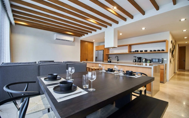 Pure Condos 304 By Lockey
