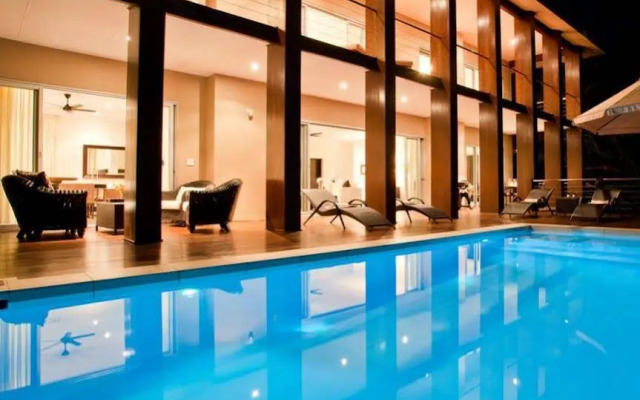 Luxury Seaside Homes