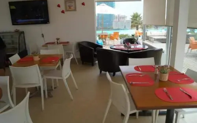 Laguna Bahía Algarrobo edificio Océano 406