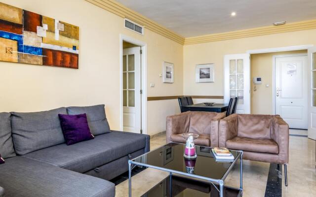 First Line Beach 6 Pax 370