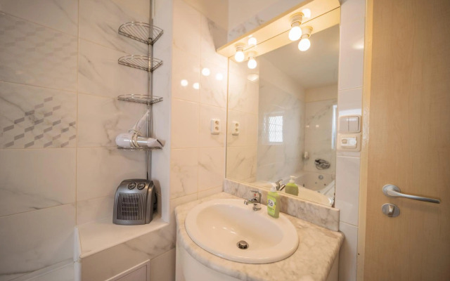 Celý dům s vybavenou kuchyní, koupelna s vířivkou