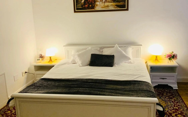 A&C Hotel Rooms - Up in the Sky