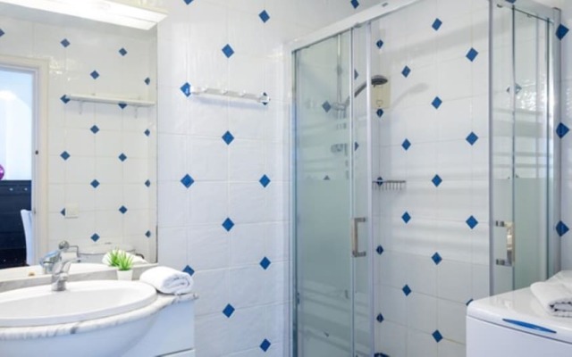 Apartment - 2 Bedrooms with Pool and WiFi - 107875