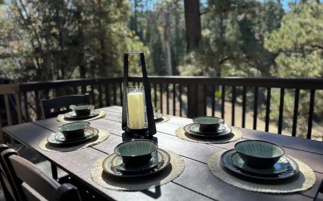 Everwood Serenity Treehouse