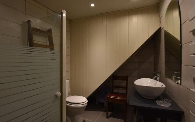 Romantic Holiday Home in Barricourt with Barbecue