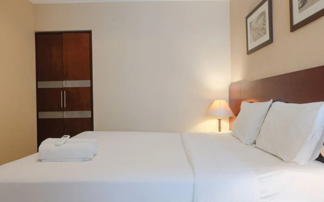 Homey 2Br At Galeri Ciumbuleuit 1 Apartment