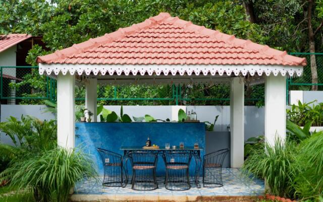 Elivaas Bludoor Luxury 5Bhk Villa With Private Pool