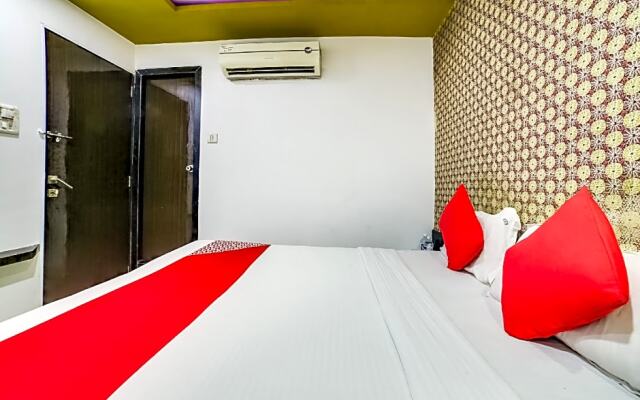 OYO 66982 Hotel Skyway Inn