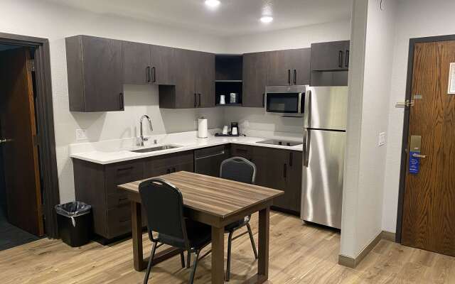 Best Western Lake Lucille Inn