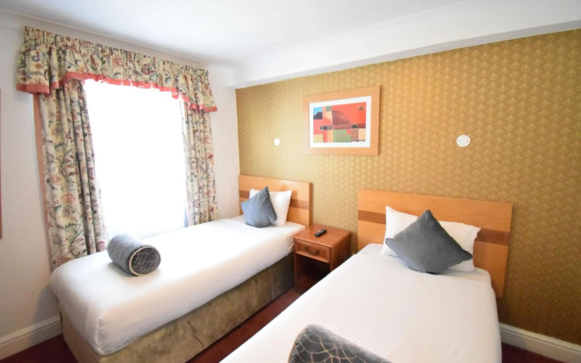 Pembridge Palace Hotel