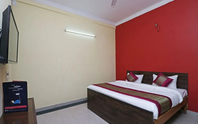 Vashu Residency By OYO Rooms