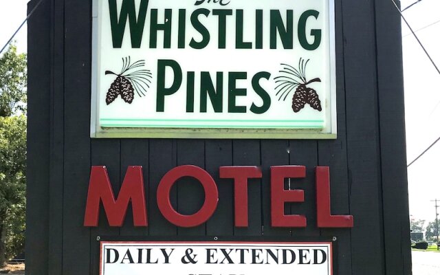 Whistling Pines - Daily & Extended Stay, Elizabeth City