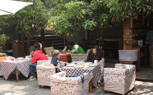 Hangzhou 4 Eyes Backpackers Youth Hostel