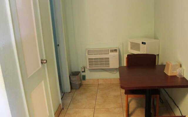 Budget Inn