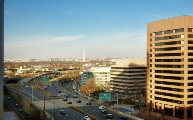 Embassy Suites by Hilton Crystal City National Airport