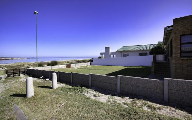 Oppi Stuppi Langebaan 4-Sleeper