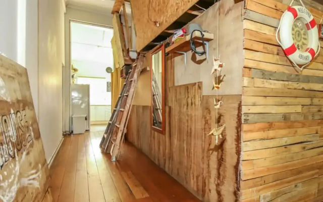 Unique 3 Bedroom Apartment In Woolloongabba