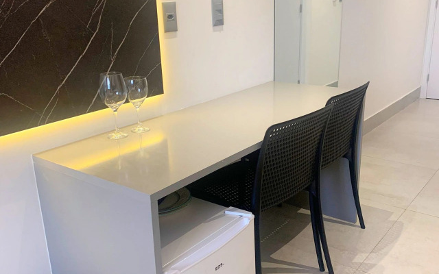 Arpoar Suites By Day By Day