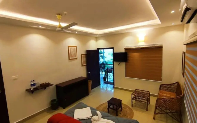 Pura Vida Varkala