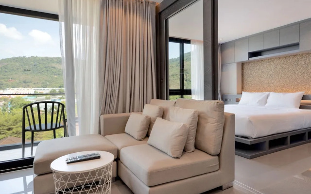 Tropical Hill Views Citygate Suite D609