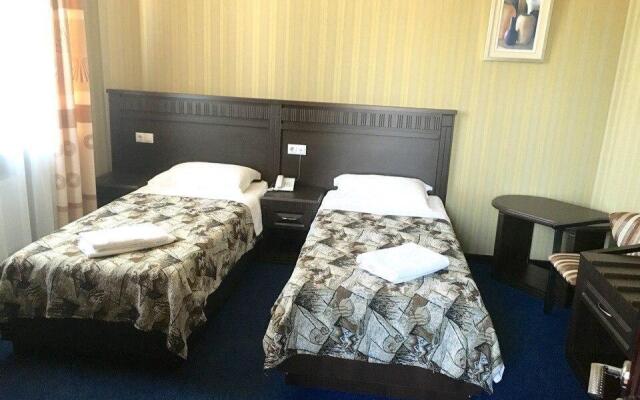 Silver Hotel