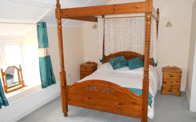 Glan Yr Afon Inn