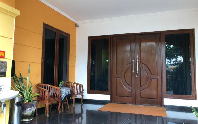 Capital O 90254 Gardena Inn