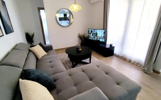 Plaza - Close to the Beach - A1