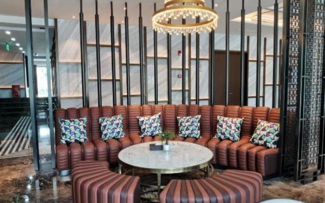 Jinjiang Metropolo Hotel ( NanJing Nan Railway Station Certre)